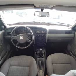 VOLKSWAGEN - SANTANA - 2005/2006 - Prata - R$ 38.900,00