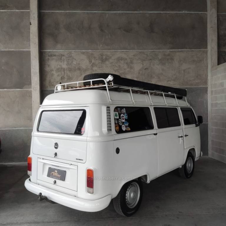 VOLKSWAGEN - KOMBI - 2007/2007 - Branca - R$ 70.000,00