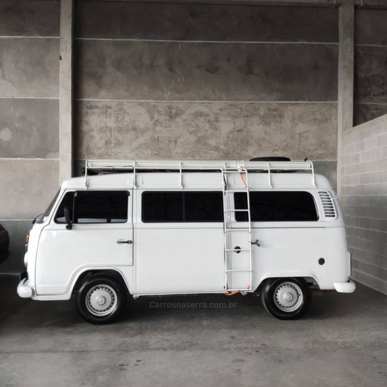 VOLKSWAGEN - KOMBI - 2007/2007 - Branca - R$ 70.000,00