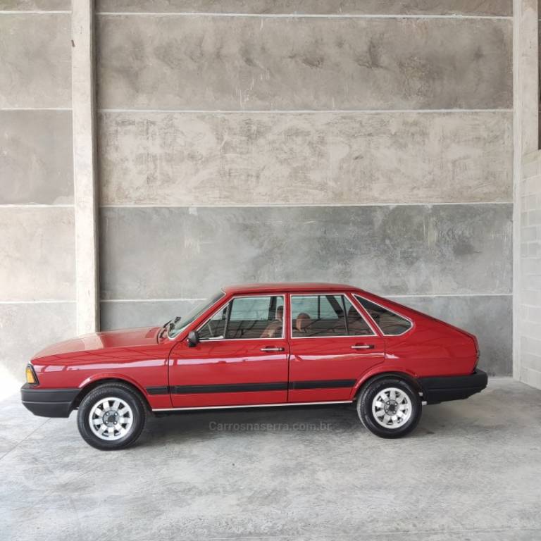 VOLKSWAGEN - PASSAT - 1986/1986 - Vermelha - R$ 59.900,00