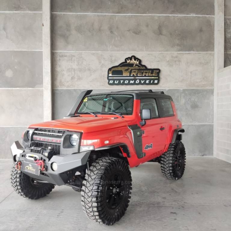TROLLER - T4 - 2014/2015 - Laranja - R$ 165.900,00