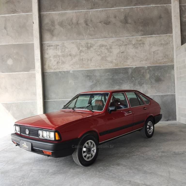 VOLKSWAGEN - PASSAT - 1986/1986 - Vermelha - R$ 59.900,00