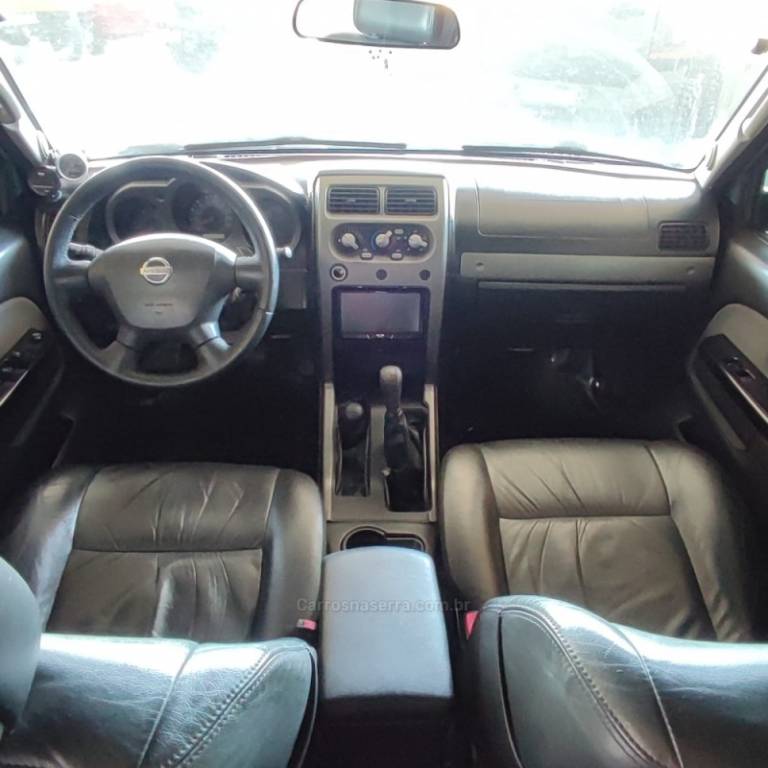 NISSAN - XTERRA - 2003/2004 - Prata - Sob Consulta