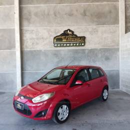 FORD - FIESTA - 2013/2014 - Vermelha - R$ 37.900,00