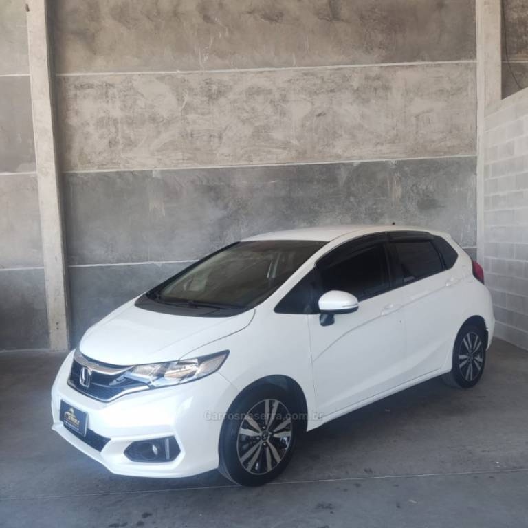 HONDA - FIT - 2018/2018 - Branca - R$ 78.900,00