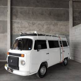VOLKSWAGEN - KOMBI - 2007/2007 - Branca - R$ 70.000,00