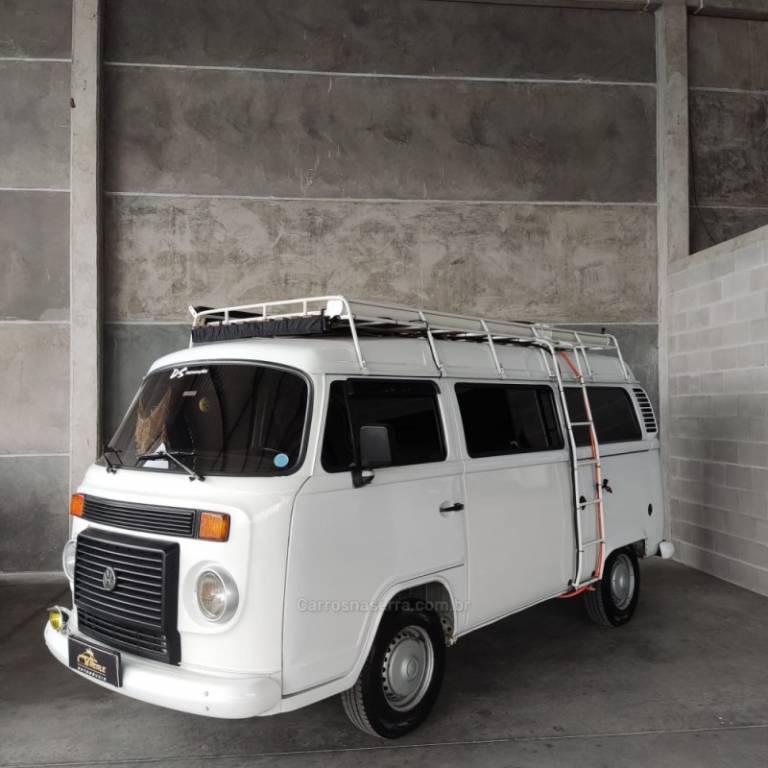 VOLKSWAGEN - KOMBI - 2007/2007 - Branca - R$ 70.000,00