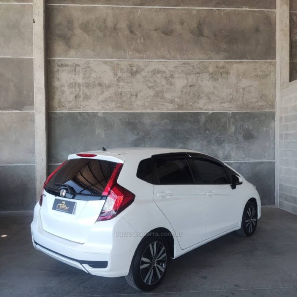 HONDA - FIT - 2018/2018 - Branca - R$ 78.900,00